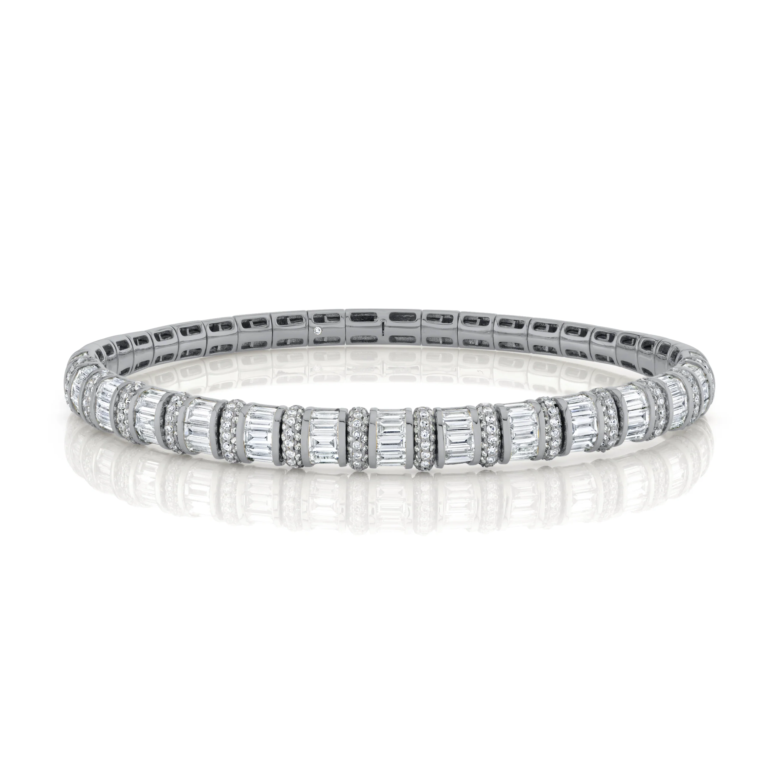 DIAMOND BAGUETTE & PAVE STRETCH BRACELET - Image 3