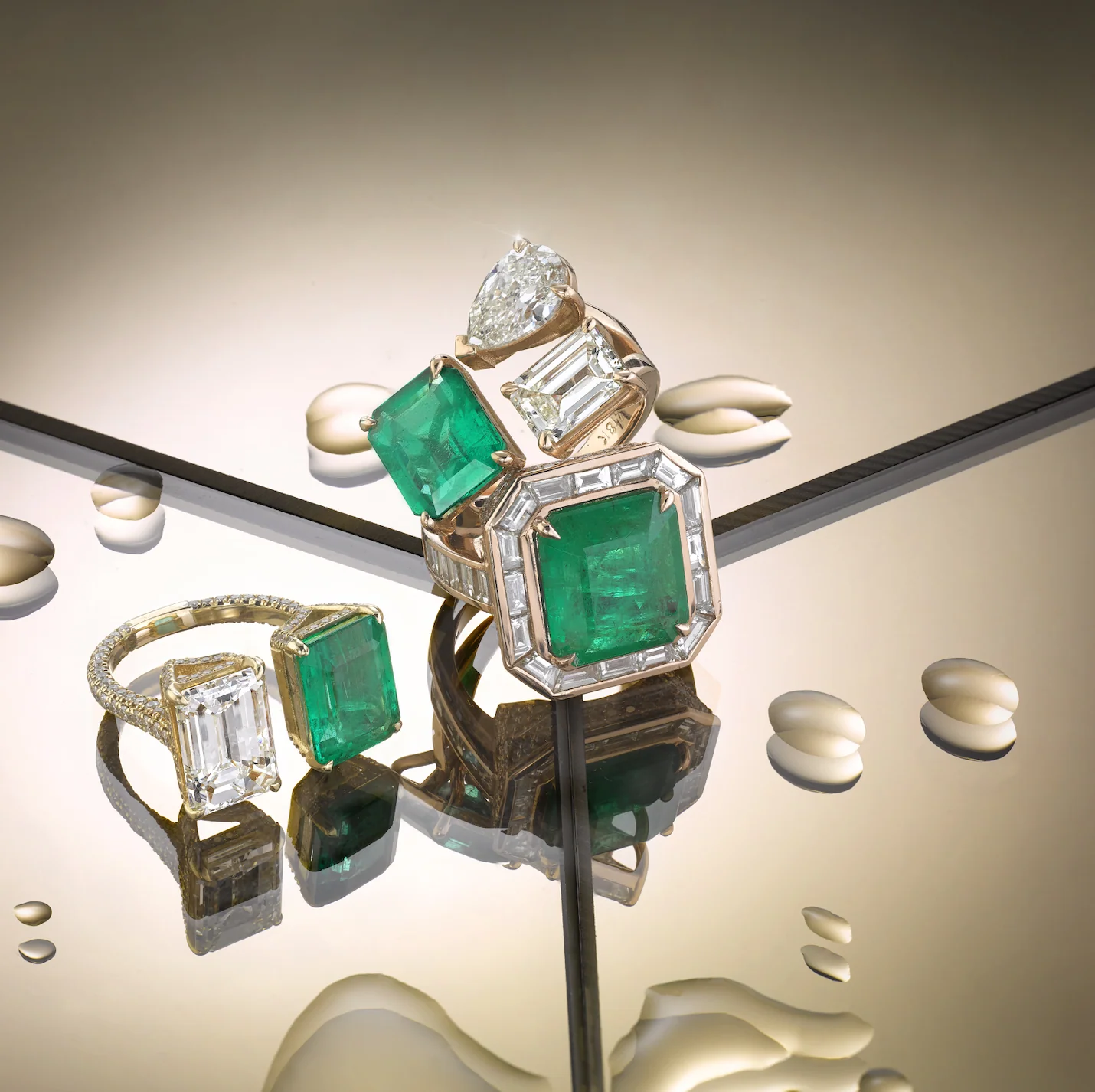 EMERALD & DIAMOND TWIN RING - Image 5