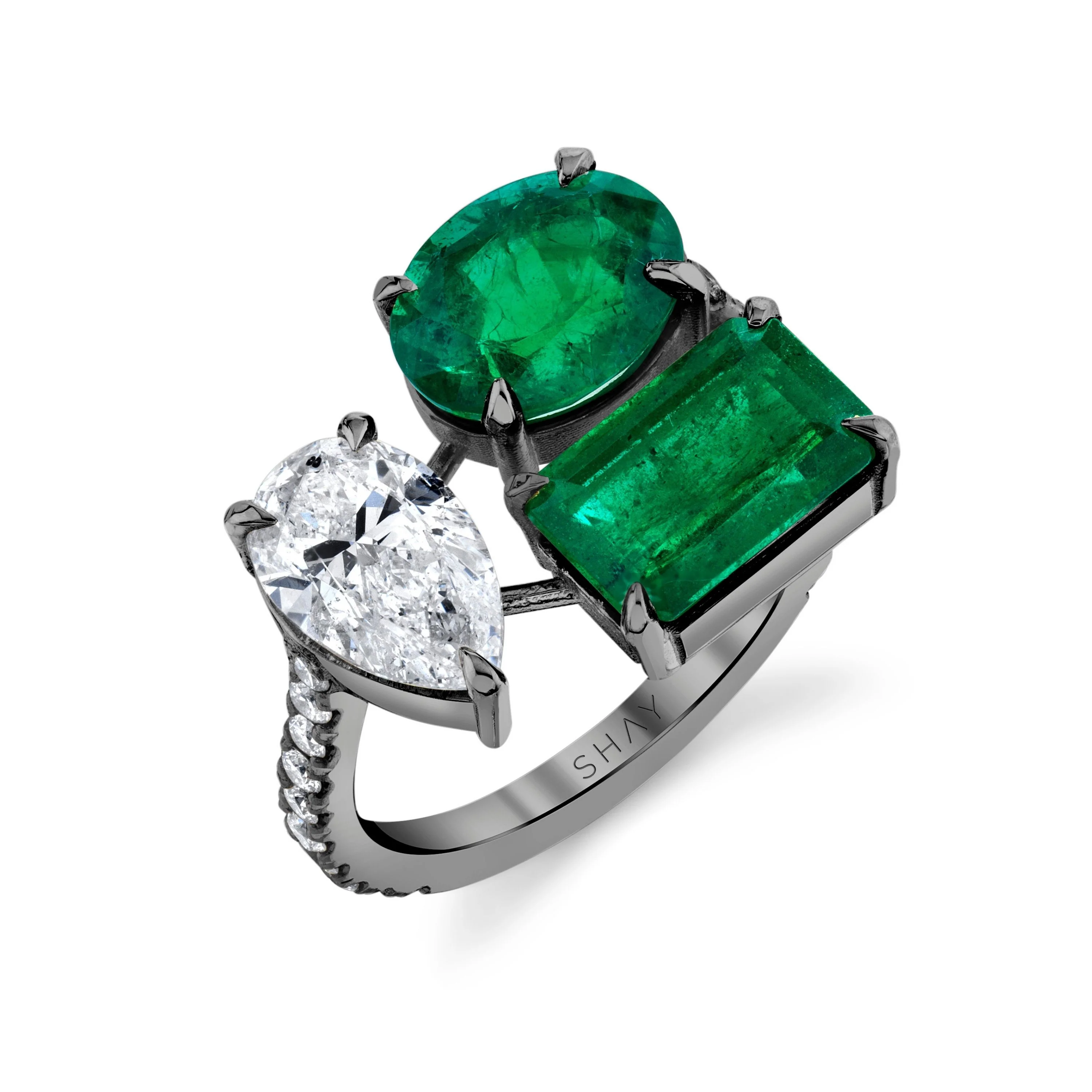 EMERALD & DIAMOND TRIPLE THREAT RING - Image 5